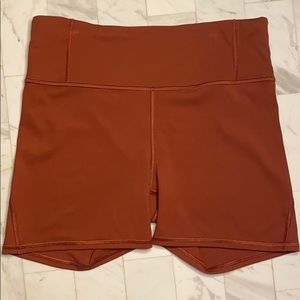Size M Athleta 6” bike shorts